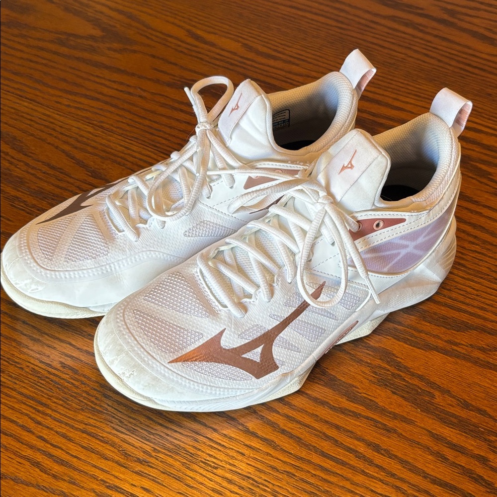 Mizuno Wave Dimension - Women’s size 9
